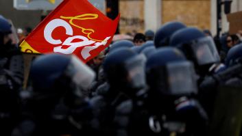 Los sindicatos proponen a Macron una mediación en la crisis de las pensiones, en otro día de furia