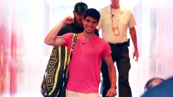 El guiño de Alcaraz tras ganar su partido en Miami que ha chiflado a los aficionados de la Fórmula 1