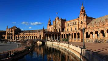 Llegan a Sevilla las paradas de bus del futuro: refrigeradas y con el mismo coste