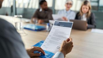 Una reclutadora de RRHH señala qué es lo primero en lo que se fijan los que ven currículums