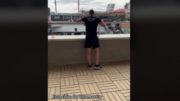 El divertido momento con el que un joven amenizó la espera en la estación de Chamartín