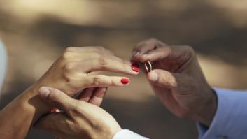 Suecia avanza hacia la prohibición de los matrimonios entre primos: esto dice la ley en España