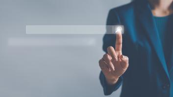 Una trabajadora de RTVE explica cuál fue "el primer Tinder de España": los más jóvenes alucinan