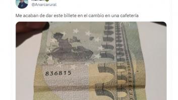 El billete que le han dado en una cafetería hace retumbar Twitter: ojo a lo que lleva escrito