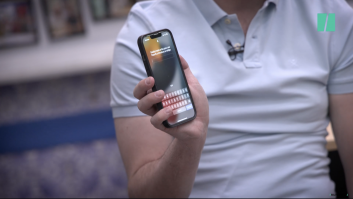 Francisco Nicolás enseña cómo desbloquea su móvil y tiene MUCHA tela