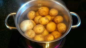 Cocinar la patata perfecta depende del momento en el que eches este ingrediente clave