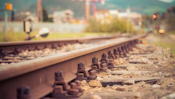 Esta es la utilidad de las piedras que hay en las vías del tren
