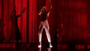 La actuación de Blanca Paloma en Eurovisión, al detalle: un haz de luz, mejor iluminación y un final más potente