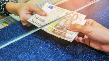 Una viuda roba 2 millones de euros a su hijo con discapacidad para salvar a su hija de la bancarrota