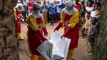 La inflación y la bajada de fondos obligan a Cruz Roja a cerrar 26 oficinas y echar a 1.800 personas