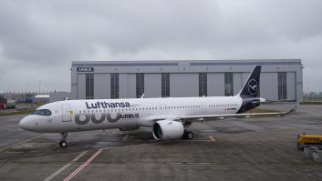 Italia se deshace de su particular ruina aérea