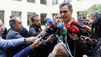 La reacción de Pedro Sánchez cuando le gritan en este momento tras votar