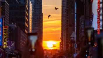 El "Manhattanhenge" regala a Nueva York su mejor puesta de sol del año