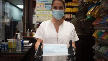 El fin de la mascarilla obligatoria en hospitales y farmacias se retrasará