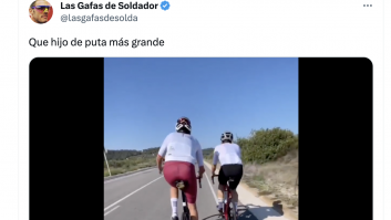 Lo que ocurre en esta escena de carretera se ha visto ya más de seis millones de veces en Twitter