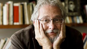 El escritor colombiano Héctor Abad Faciolince sobrevive a un ataque ruso a un restaurante en Ucrania