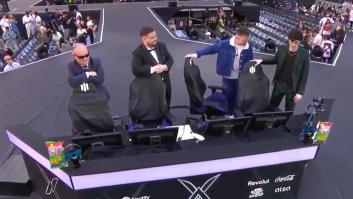 Todo el mundo señala lo mismo poco antes del inicio la Velada del Año 3