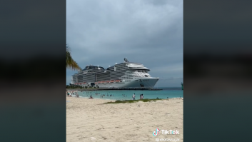 Una empresa de cruceros compra una idílica isla privada con aguas cristalinas para el uso de sus clientes