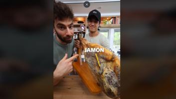 Dos americanos compran un jamón y todo lo que hacen provoca cientos de comentarios