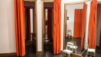 Verbaliza lo que le pasa en los probadores de las tiendas y provoca una oleada de apoyos