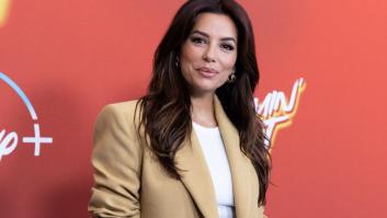 Eva Longoria enseña qué objeto lleva en el bolso "para emergencias": esto no se podía ver venir
