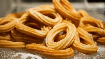Muchos creen que el churro viene de España, pero el origen de este clásico de los desayunos está en la otra punta del mundo