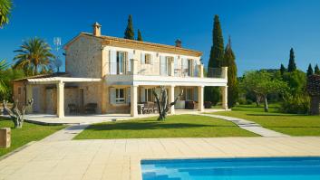 Idealista rompe el mercado de subastas con chalets con piscina desde 39.000 euros