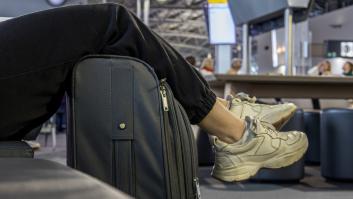 Deja flipando a todos al enseñar lo que se ha encontrado en un aeropuerto de Bruselas