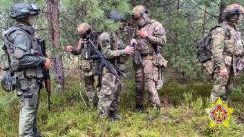 Putin y Prighozin se dan un abrazo en África