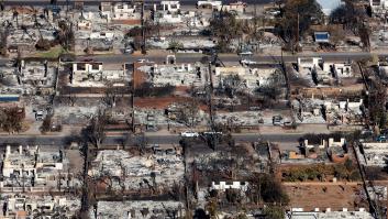 Los muertos aumentan en Hawái a consecuencia de los incendios: ya son 93 fallecidos y "aún queda lo peor"
