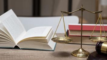 ¿Puede un padre desheredar a su hija por falta de trato? Esto es lo que dice la ley