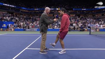 El 'karaoke' de Carlos Alcaraz después de ganar, sin sudar, su primer partido del US Open 2023