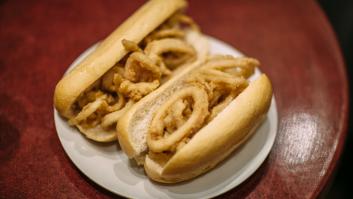 Una argentina prueba por primera vez el bocadillo de calamares y tiene un veredicto MUY claro
