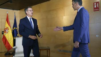 Una mayoría prefiere que Sánchez gobierne pactando a la propuesta de Feijóo