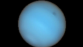 Neptuno se cubre de una misteriosa mancha