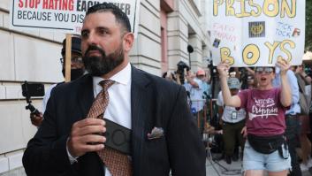 Condenan a 22 años a Enrique Tarrio, líder de los Proud Boys que asaltaron el Capitolio