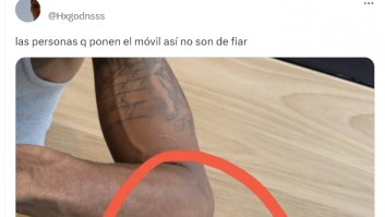 Dice que quien pone así el móvil "no es de fiar" y el debate que se monta es de categoría