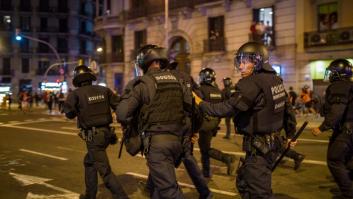 Un policía imputado por el 1-O denuncia el beso no consentido de una manifestante en 2017