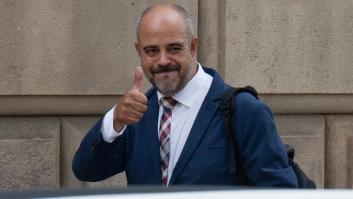 Cuatro años y medio de cárcel para el exconseller Buch por fichar al escolta de Puigdemont