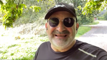 Antón Losada da la campanada con su reacción tras la espantada de Vox al escuchar el gallego