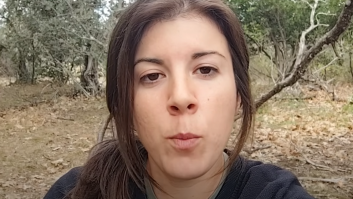 Esta agricultora extremeña dice alto y claro el problema que está teniendo con la venta de la aceituna