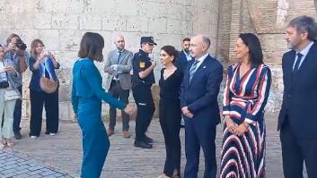 Jorge Azcón defiende que fue Irene Montero quien no saludó a Marta Fernández (Vox)