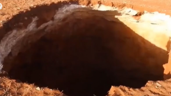 Unos enormes socavones sorprenden a Marruecos tras el terremoto