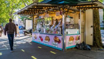 La prensa francesa alerta de los crepes de París: los guardan en alcantarillas