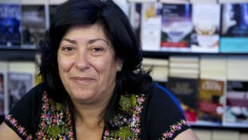 Polémica en Sevilla por el cambio de nombre del premio de novela Almudena Grandes: "No es sevillana"