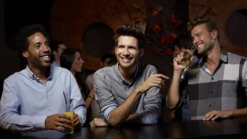 Así son las fiestas de 400 euros para 'recuperar' la masculinidad que triunfan en Silicon Valley