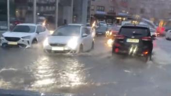 Inundaciones en varias calles de A Coruña y Santiago por la borrasca