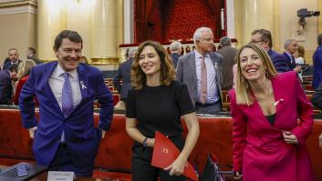 Los presidentes autonómicos del PP van al Senado a escucharse a sí mismos: no se quedan cuando comparecen los grupos