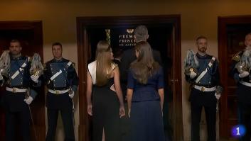 Ha sido MUY evidente lo que Leonor le ha hecho a Sofía justo antes de entrar al teatro