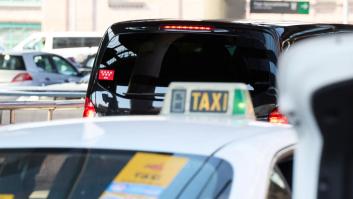 Esta es la diferencia de precio en Nochevieja entre un taxi y Uber con la ‘tarifa dinámica’